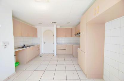Villa - 3 Bedrooms - 4 Bathrooms for rent in Springs 11 - The Springs - Dubai