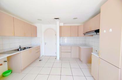 Villa - 3 Bedrooms - 4 Bathrooms for rent in Springs 11 - The Springs - Dubai