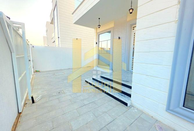 56955600 - Property Image 3