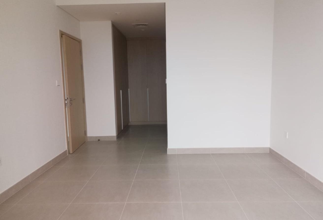 SEA GATE | Ultra Spacious 3BR + Maid | Premium photo 2