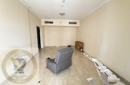 Apartment - 3 Bedrooms - 3 Bathrooms for rent in Al Telal Building - Al Majaz 2 - Al Majaz - Sharjah Apartment - 3 Bedrooms - 3 Bathrooms for rent in Al Telal Building - Al Majaz 2 - Al Majaz - Sharjah