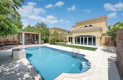 Villa - 4 - 5 for rent in Legacy Nova Villas - District 9 - Jumeirah Park - Dubai