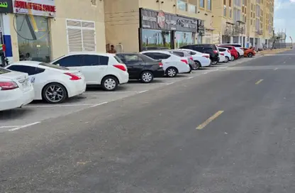 شقة - 2 غرف نوم - 3 حمامات للبيع في قرية الاميرة - الياسمين - عجمان