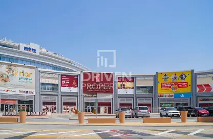 محل - استوديو - 7 حمامات للايجار في ذا كوميونتي - موتور سيتي - دبي