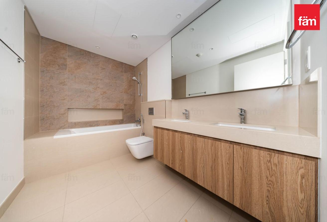 Corner Unit | Unfurnished | Burj Khalifa View photo 21