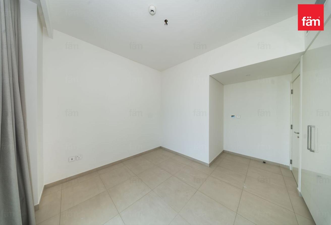Corner Unit | Unfurnished | Burj Khalifa View photo 17