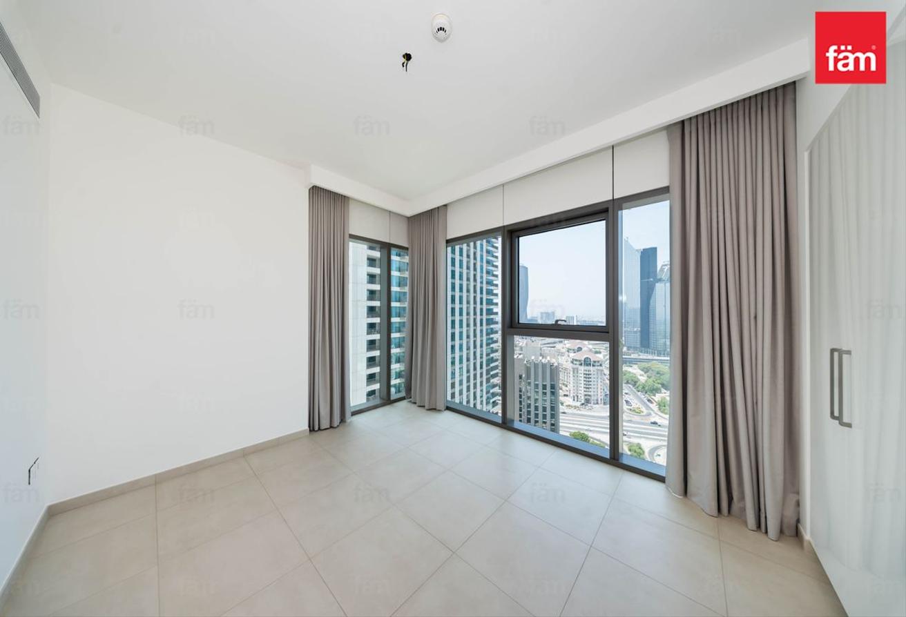 Corner Unit | Unfurnished | Burj Khalifa View photo 12