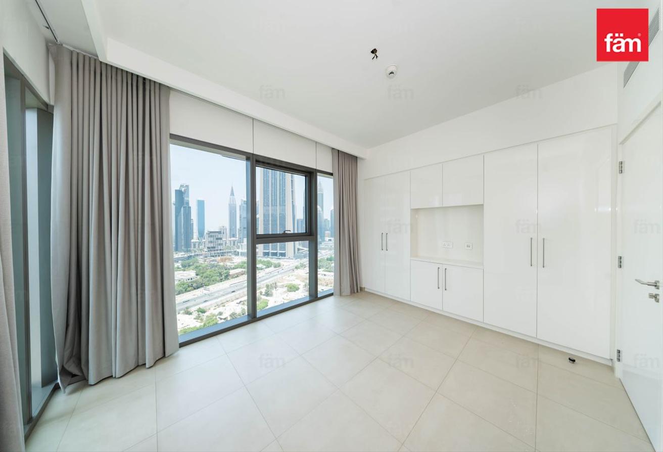 Corner Unit | Unfurnished | Burj Khalifa View photo 10