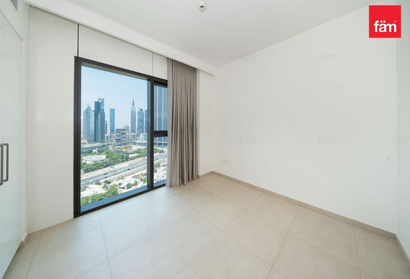 Corner Unit | Unfurnished | Burj Khalifa View photo 13