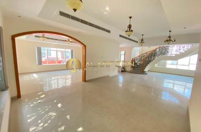 Villa - 5 Bedrooms - 6 Bathrooms for rent in Al Manara - Dubai