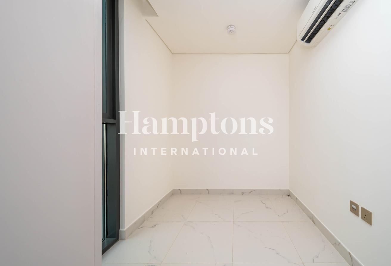 Avant-garde living | Park & Pool View | Brand New photo 27