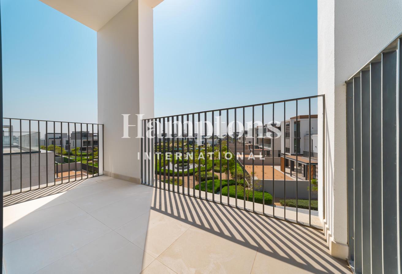 Avant-garde living | Park & Pool View | Brand New photo 23