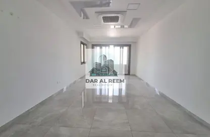 Apartment - 2 Bedrooms - 3 Bathrooms for rent in New Al Taawun Road - Al Taawun - Sharjah Apartment - 2 Bedrooms - 3 Bathrooms for rent in New Al Taawun Road - Al Taawun - Sharjah