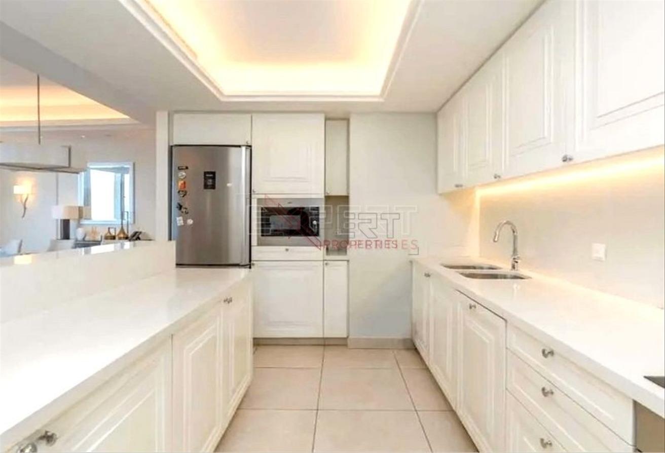Luxury 4BR + Maids | Vacant | Ready to Move photo 5