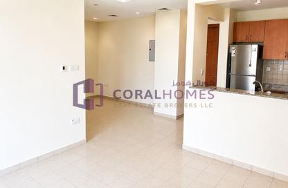 Apartment - 3 Bedrooms - 2 Bathrooms for rent in Al Ghaf 2 - Al Ghaf - Greens - Dubai