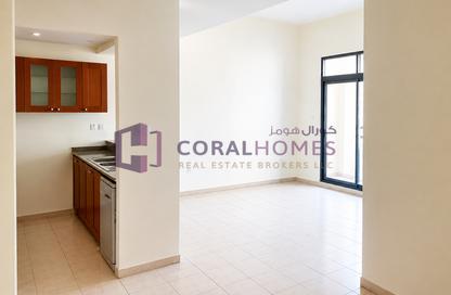 Apartment - 3 Bedrooms - 2 Bathrooms for rent in Al Ghaf 2 - Al Ghaf - Greens - Dubai