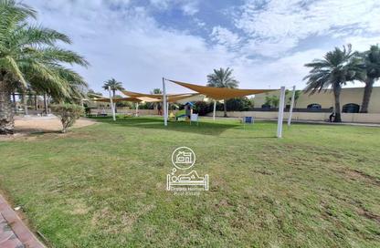 Villa - 4 Bedrooms - 5 Bathrooms for rent in Sas Al Nakheel - Abu Dhabi