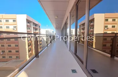 Apartment - 4 Bedrooms - 4 Bathrooms for rent in Golden Sands 9 - Mankhool - Bur Dubai - Dubai