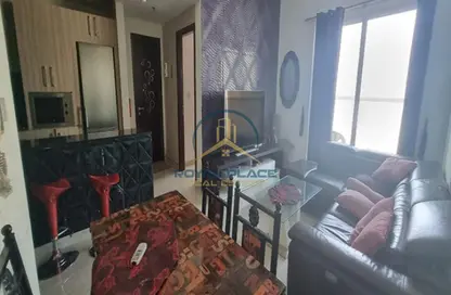 شقة - غرفة نوم - 1 حمام للايجار في ماريا تاور - الفرجان - دبي