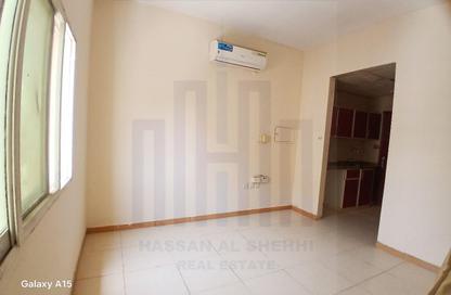 Apartment - Studio - 1 Bathroom for rent in Muwailih Building - Muwaileh - Sharjah