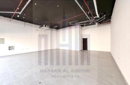 Shop - Studio - 1 Bathroom for rent in Muweileh Community - Muwaileh Commercial - Sharjah