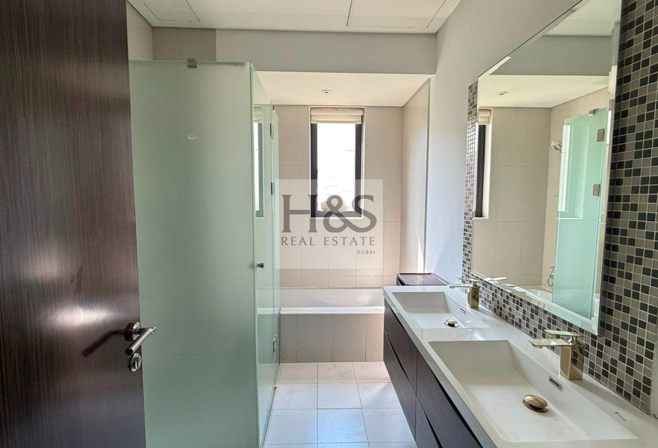 5 Bed Ensuite l Maid Room |Stand Alone l Park View photo 12