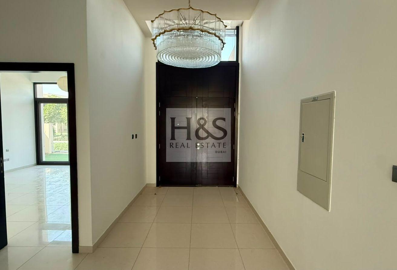 5 Bed Ensuite l Maid Room |Stand Alone l Park View photo 8