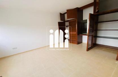 Villa - 4 Bedrooms - 5 Bathrooms for rent in Al Karamah - Abu Dhabi