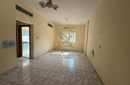 Apartment - 1 - 2 for rent in Qasimia 10 building - Al Mahatta - Al Qasimia - Sharjah