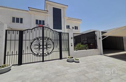 Villa - 5 Bedrooms - 7 Bathrooms for rent in Nad Al Sheba 2 - Nad Al Sheba - Dubai Villa - 5 Bedrooms - 7 Bathrooms for rent in Nad Al Sheba 2 - Nad Al Sheba - Dubai