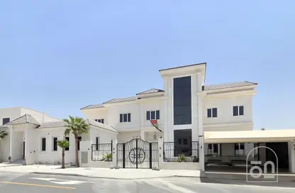 Villa - 5 Bedrooms - 7 Bathrooms for rent in Nad Al Sheba 2 - Nad Al Sheba - Dubai