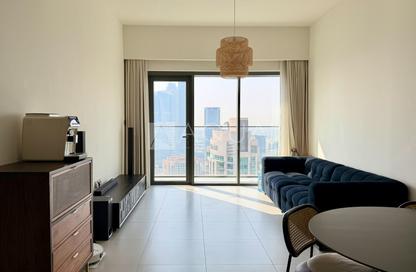 Apartment - 2 - 2 for rent in Burj Royale - Downtown Dubai - Dubai
