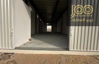 مستودع - استوديو - 2 حمامات للايجار في أم الثعوب - أم القيوين