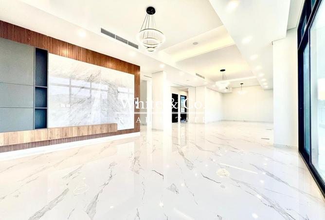 68670421 - Property Image 2