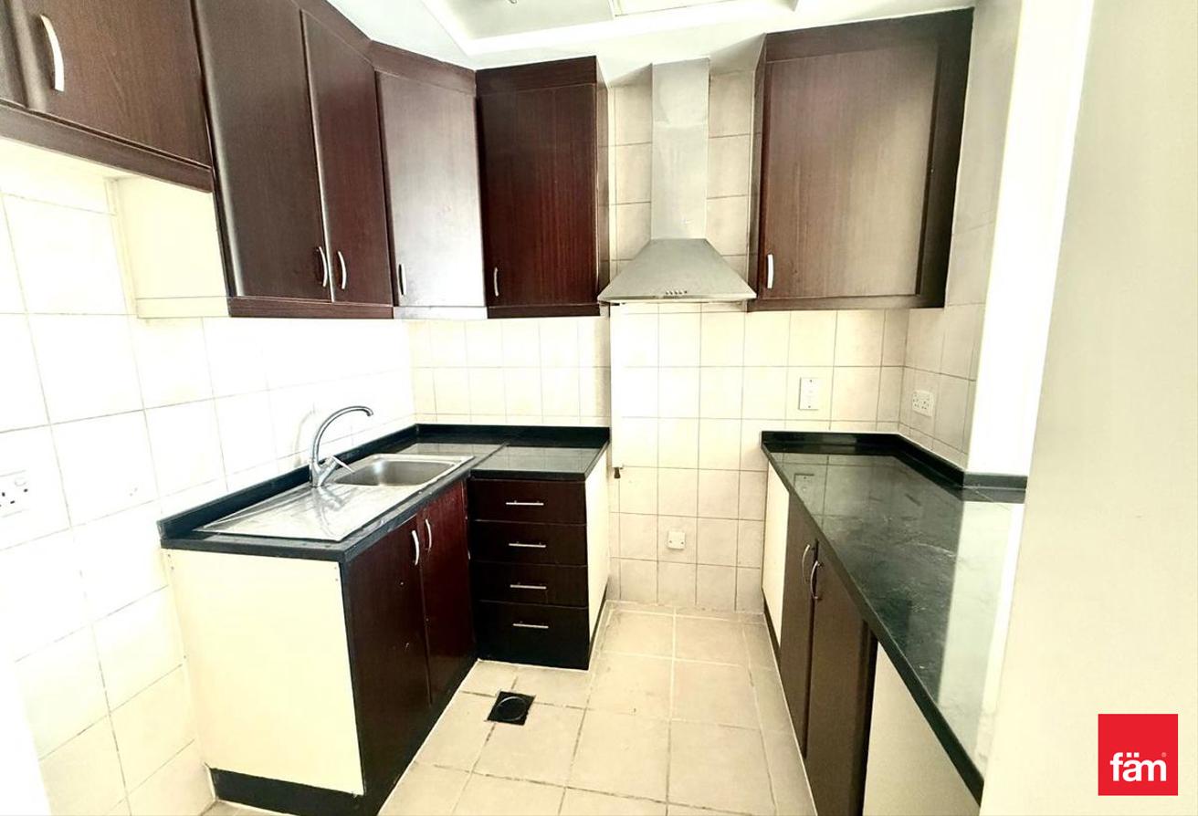 Free 1 Month | Near To Metro | Low Floor photo 2