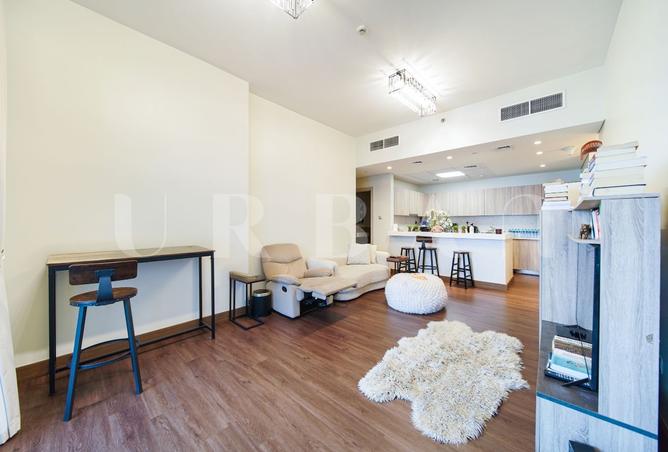 Largest 1BR Layout | Furnished | Multiple Cheques photo 2