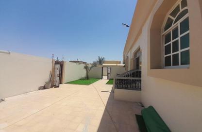Villa - 5 Bedrooms - 6 Bathrooms for sale in Al Mowaihat 3 - Al Mowaihat - Ajman Villa - 5 Bedrooms - 6 Bathrooms for sale in Al Mowaihat 3 - Al Mowaihat - Ajman
