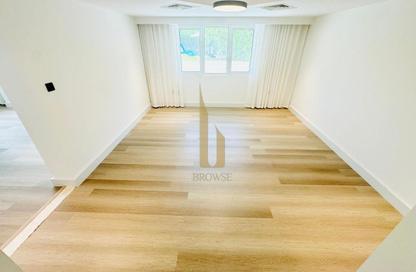 Villa - 4 Bedrooms - 4 Bathrooms for rent in Jumeirah 1 Villas - Jumeirah 1 - Jumeirah - Dubai