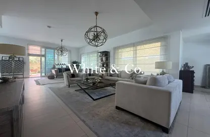 فيلا - 4 غرف نوم - 5 حمامات للايجار في ديستريكت 9 - رويال بارك - جميرا بارك - دبي