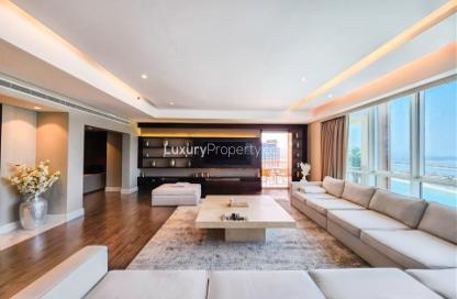 Apartment - 3 Bedrooms - 5 Bathrooms for rent in Marina Residences 2 - Marina Residences - Palm Jumeirah - Dubai