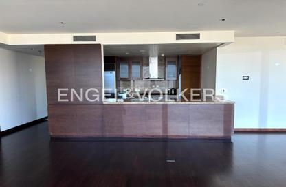 Apartment - 3 Bedrooms - 4 Bathrooms for rent in Burj Khalifa - Burj Khalifa Area - Downtown Dubai - Dubai