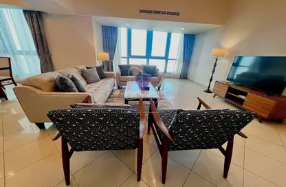 شقة - 2 غرف نوم - 4 حمامات للايجار في كابيتال بلازا B - كابيتال بلازا - شارع الكورنيش - أبوظبي