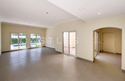 Villa - 4 - 5 for rent in Meadows 2 - Meadows - Dubai
