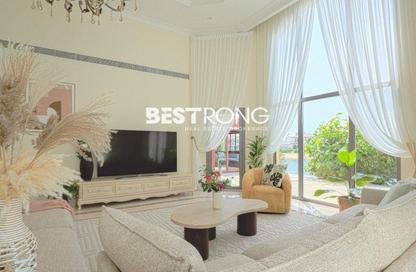 Villa - 4 Bedrooms - 7 Bathrooms for rent in Garden Homes Frond B - Garden Homes - Palm Jumeirah - Dubai