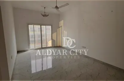 شقة - 2 غرف نوم - 2 حمامات للايجار في 3 المويهات - المويهات - عجمان