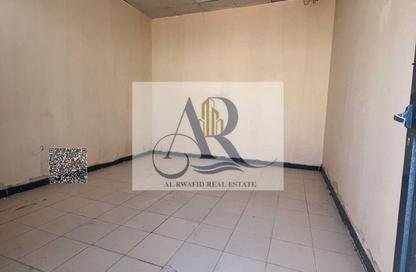 Labor Camp - Studio - 7+ Bathrooms for rent in Ali Mousa Building - Al Sajaa Industrial - Al Sajaa - Sharjah