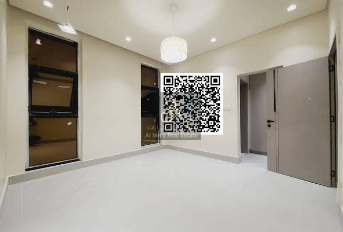 104261990 - Property Image 3