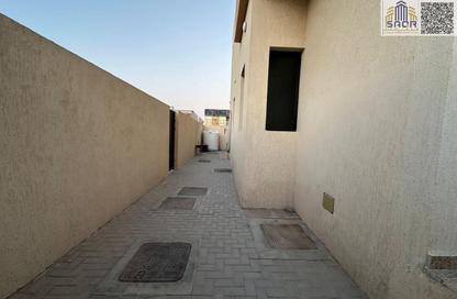 Villa - 3 Bedrooms - 4 Bathrooms for rent in Al Yasmeen 1 - Al Yasmeen - Ajman