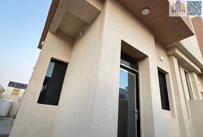 114595904 - Property Image 2