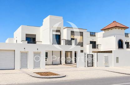 Villa - 5 - 6 for sale in Fay Alreeman - Al Shamkha - Abu Dhabi